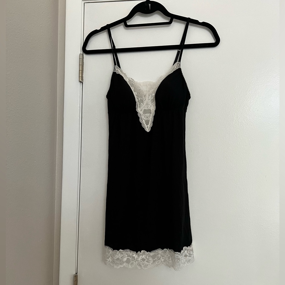 VS super soft nightgown black with white lace